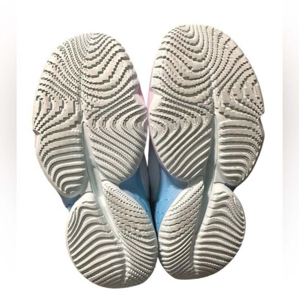 Mitchell sneakers by Addidas size 12k - Picture 3 of 4